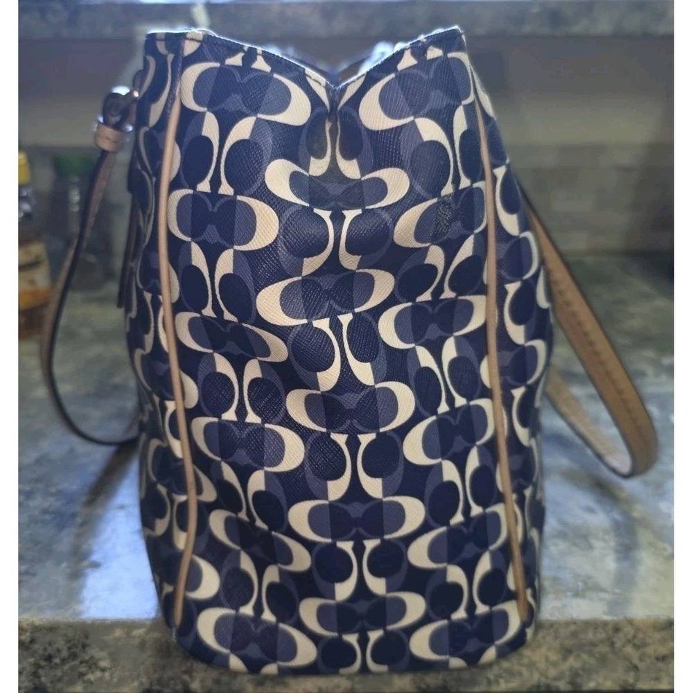 Coach Blue White Geometric Signature C Coated Canvas Tote Bag F25457 - Picture 10 of 10
